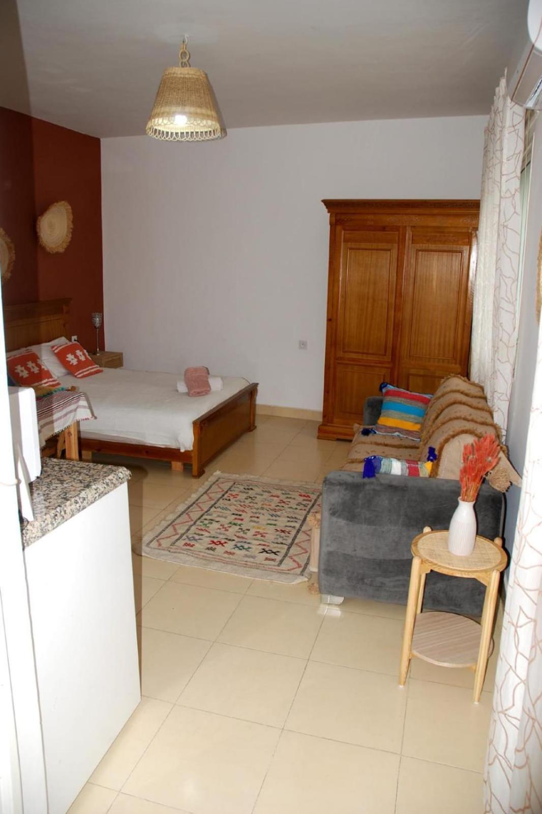 Studio Lumineux Avec Terrasse Tanger Buitenkant foto